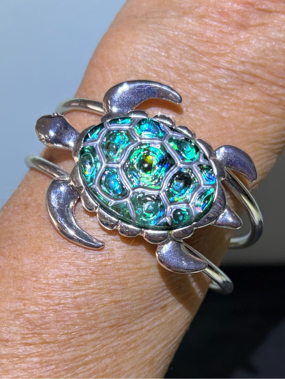 NWOT Silver Tone Turtle Cuff Bracelet with Iridescent Green Shell